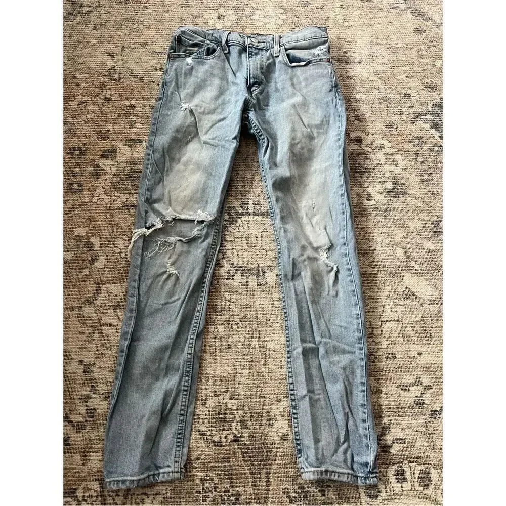 Levi’s Men’s Distressed Jeans